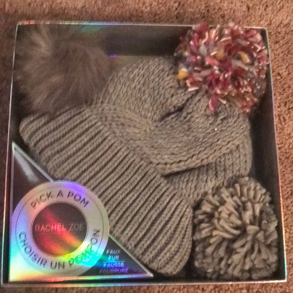 NIB - Rachel Zoe Pick a Pom Pom Beanie